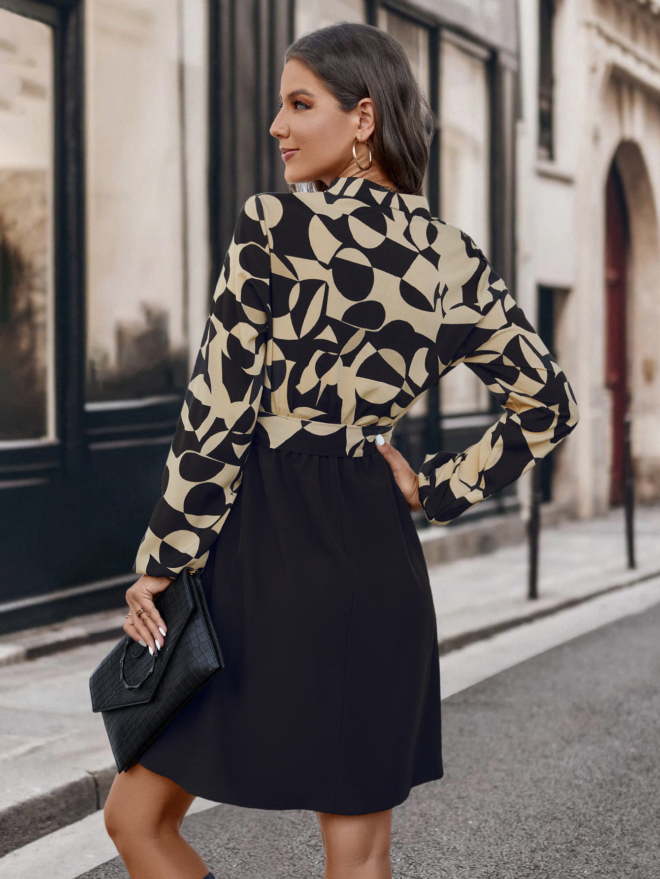 Women's dress with long sleeves and straps_voghion.com