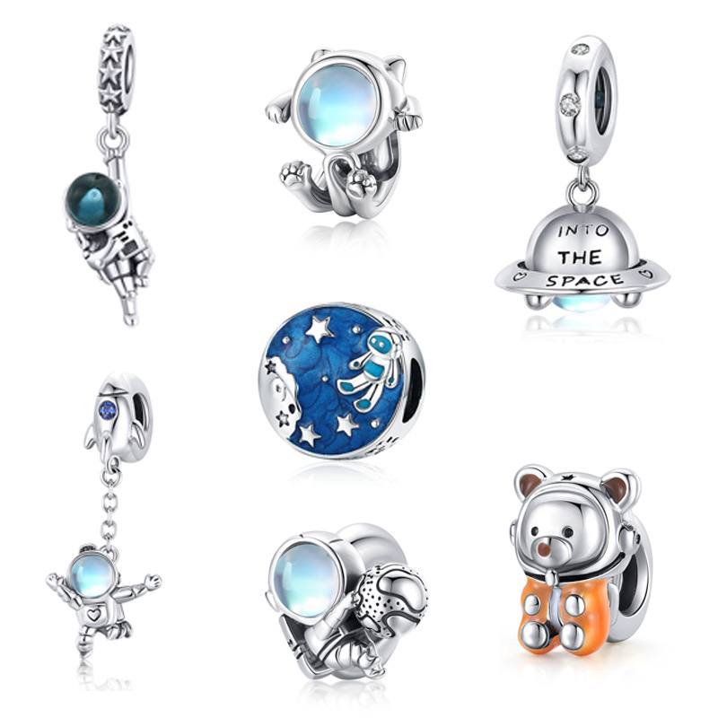 Cute Cartoon Astronaut Sterling Silver Plating Inlay Artificial Gemstones Charms Jewelry Accessories display picture 1