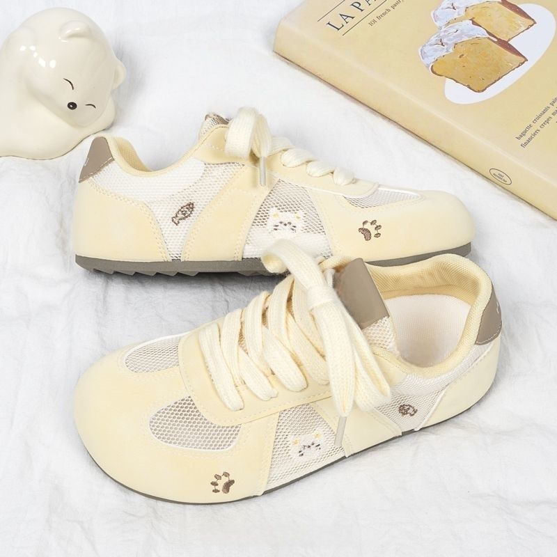 2026 primavera estudiantes de estilo universal chic nicho zapatos delgados de mujer zapatos de entrenamiento amarillos de moda zapatos deportivos de mujer