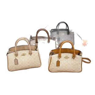 ��ʿ�D��Ů���^���ٴ�μ���͹�������ϻ�б���ײɫ���e�ٴ�