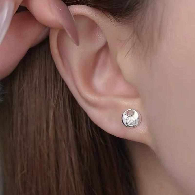 Серьги, ушные клипсы, стиль лёгкой роскоши, стиль высокого качества