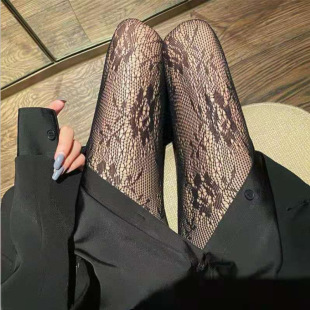 �ڰ�ɫ������lolita�O�W�m�¼����Bѝ����@�����ȴ���Wѝ���_