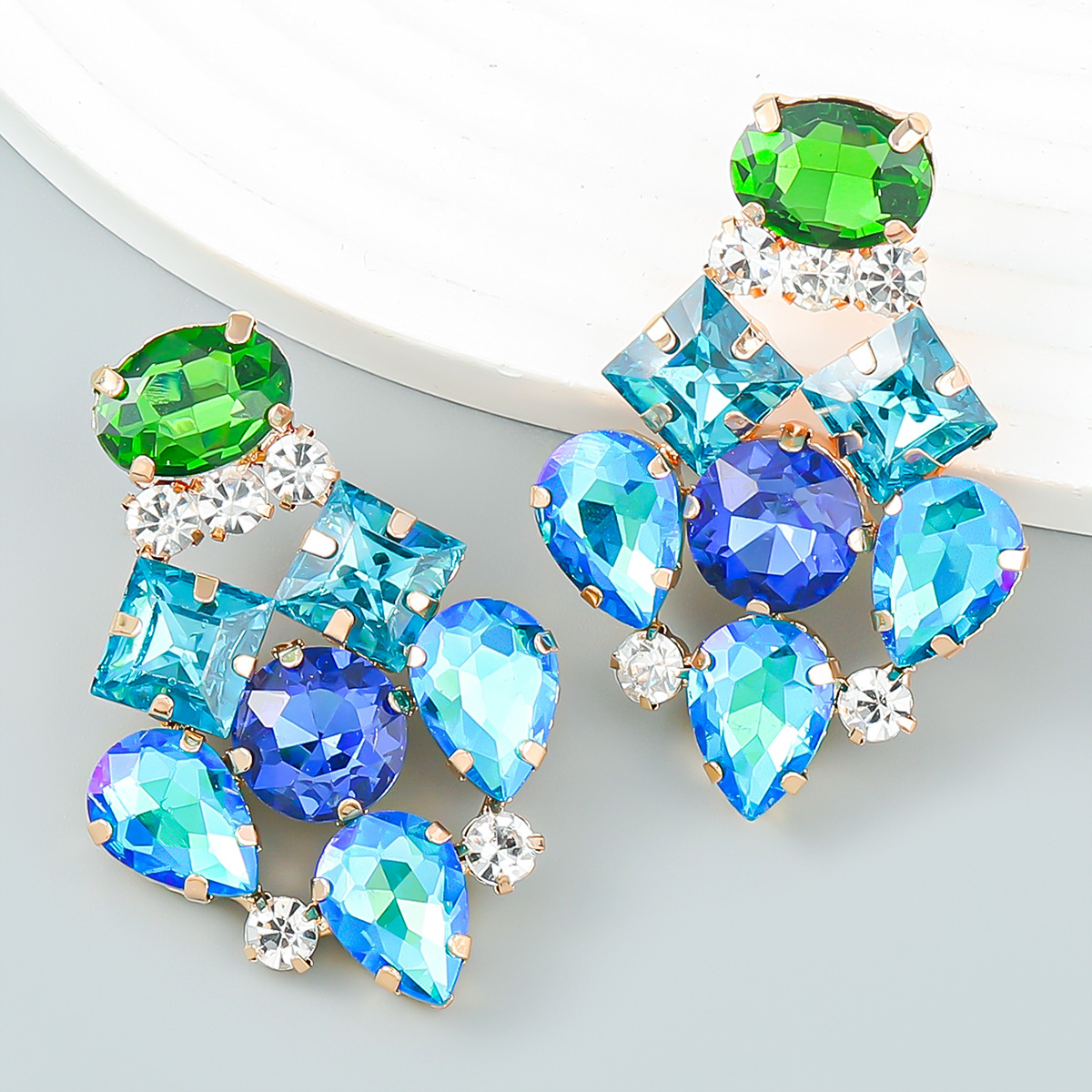 Earrings Image 4