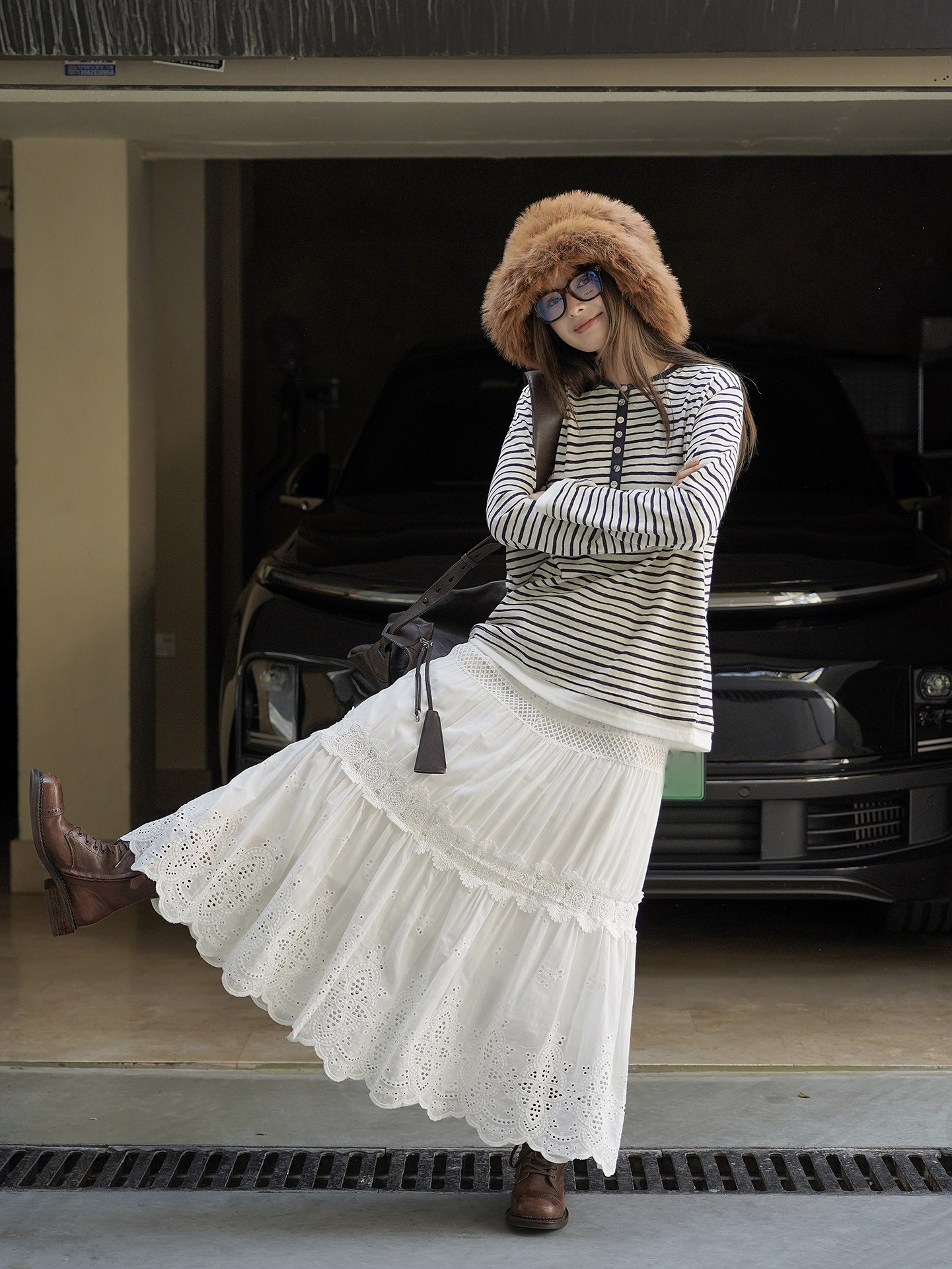 Louvre Early Autumn New Bohemian Romantic Style Hollow Lace Petal Solid Color Loose Wide Hem Long Skirt For Women_ecoleips.com