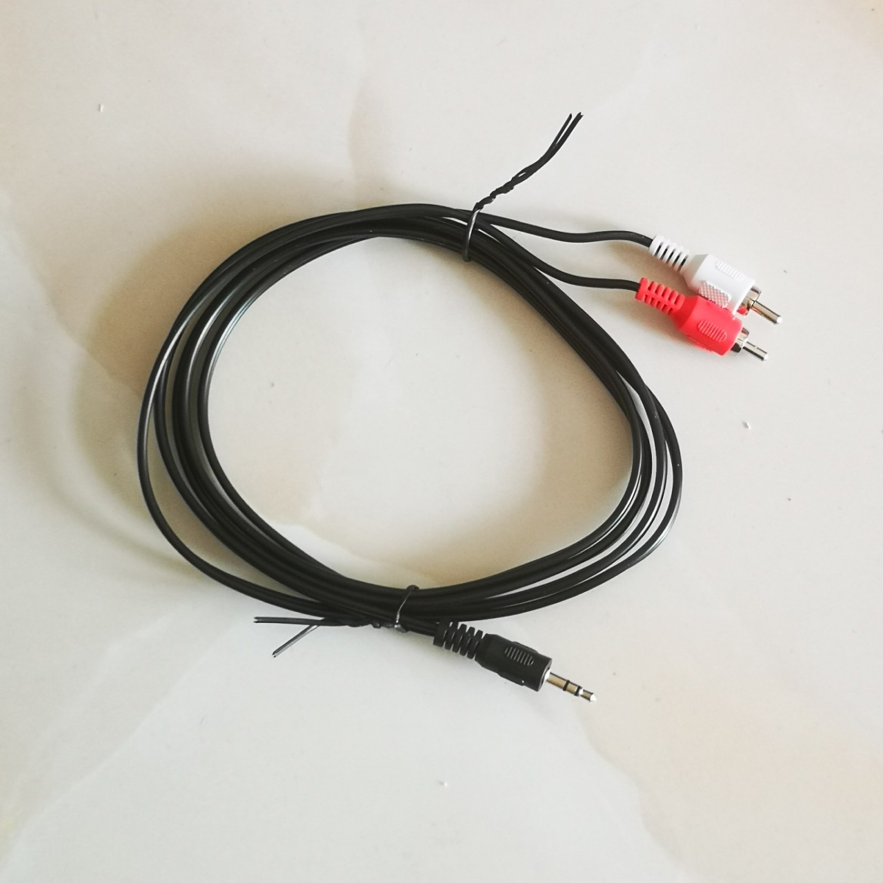 ˫����ͷAV��RCAת���� 3.5mm��ͷ���������������һ�ֶ���Ƶ��