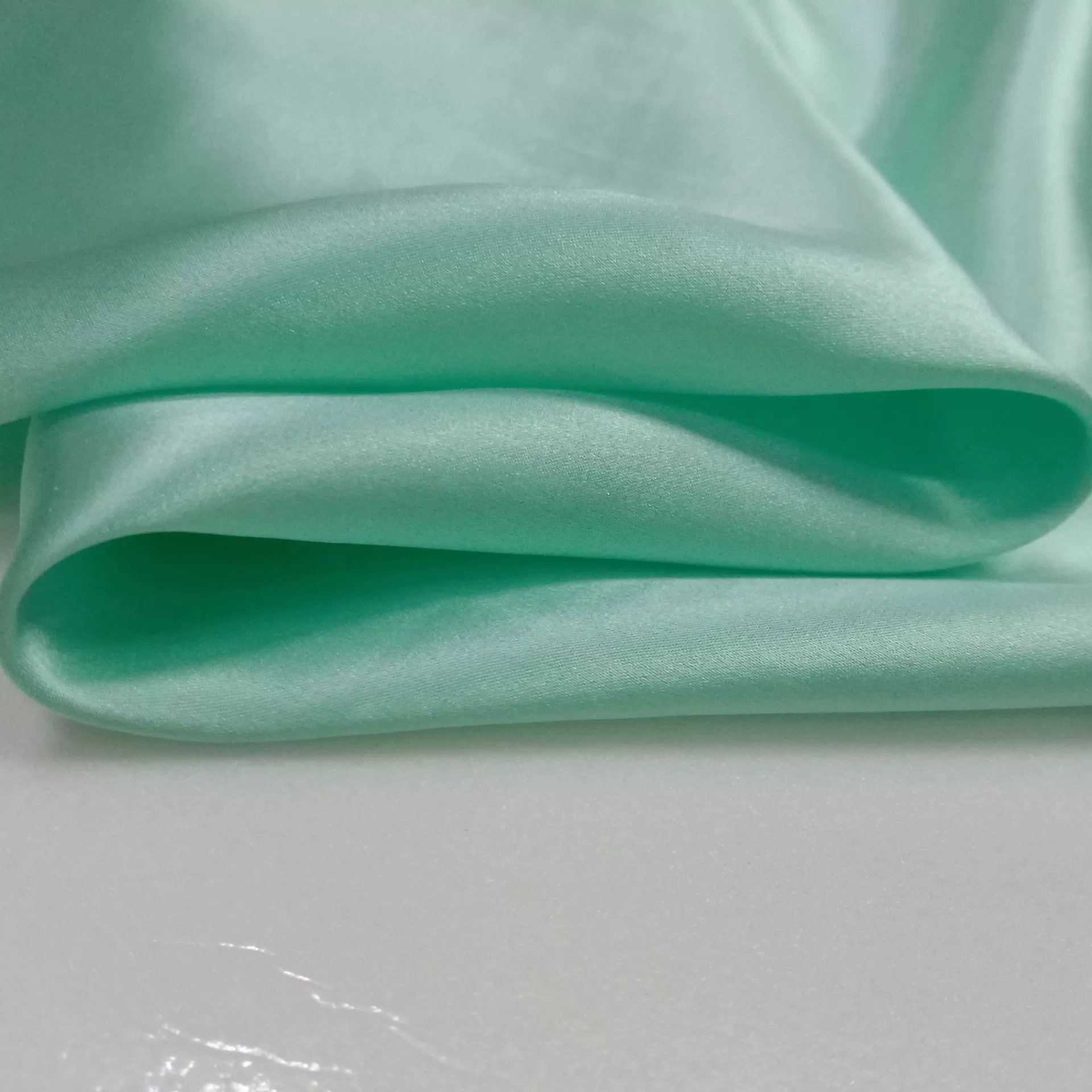 吉弟华都 Silk pijama, sleep mask, bedspread