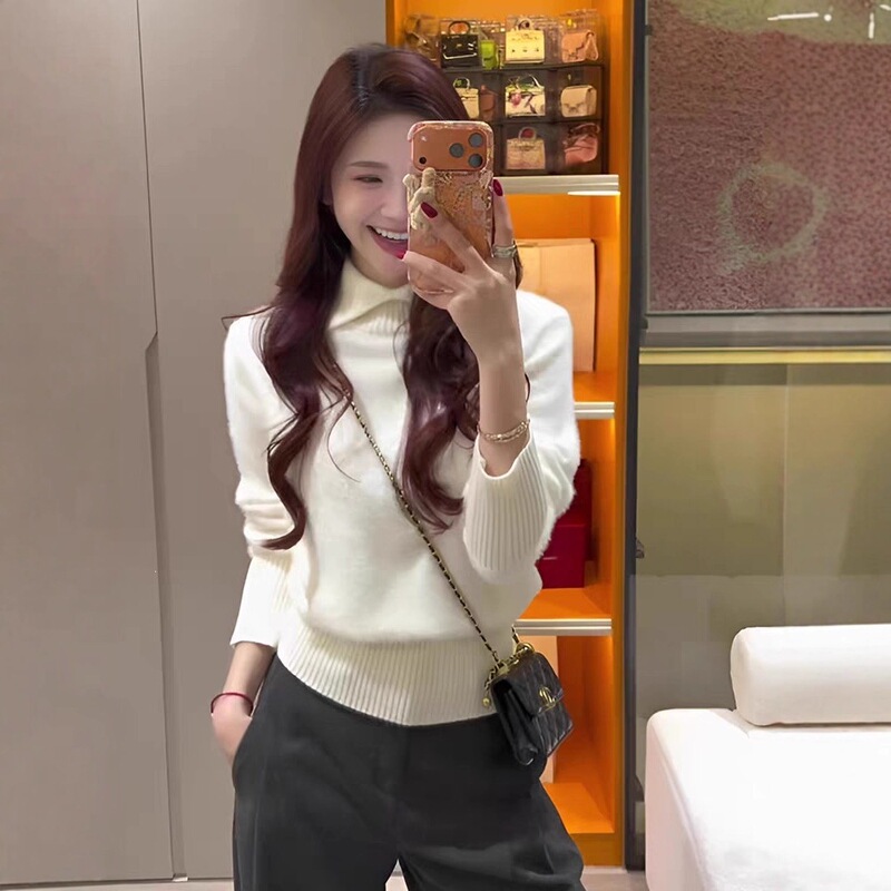 2026 Korean Style Autumn and Winter New Lapel Sweater for Women, Warm Knitted Base Shirt for Autumn and Winter, Can Be Worn Outside, Versatile Knitwear