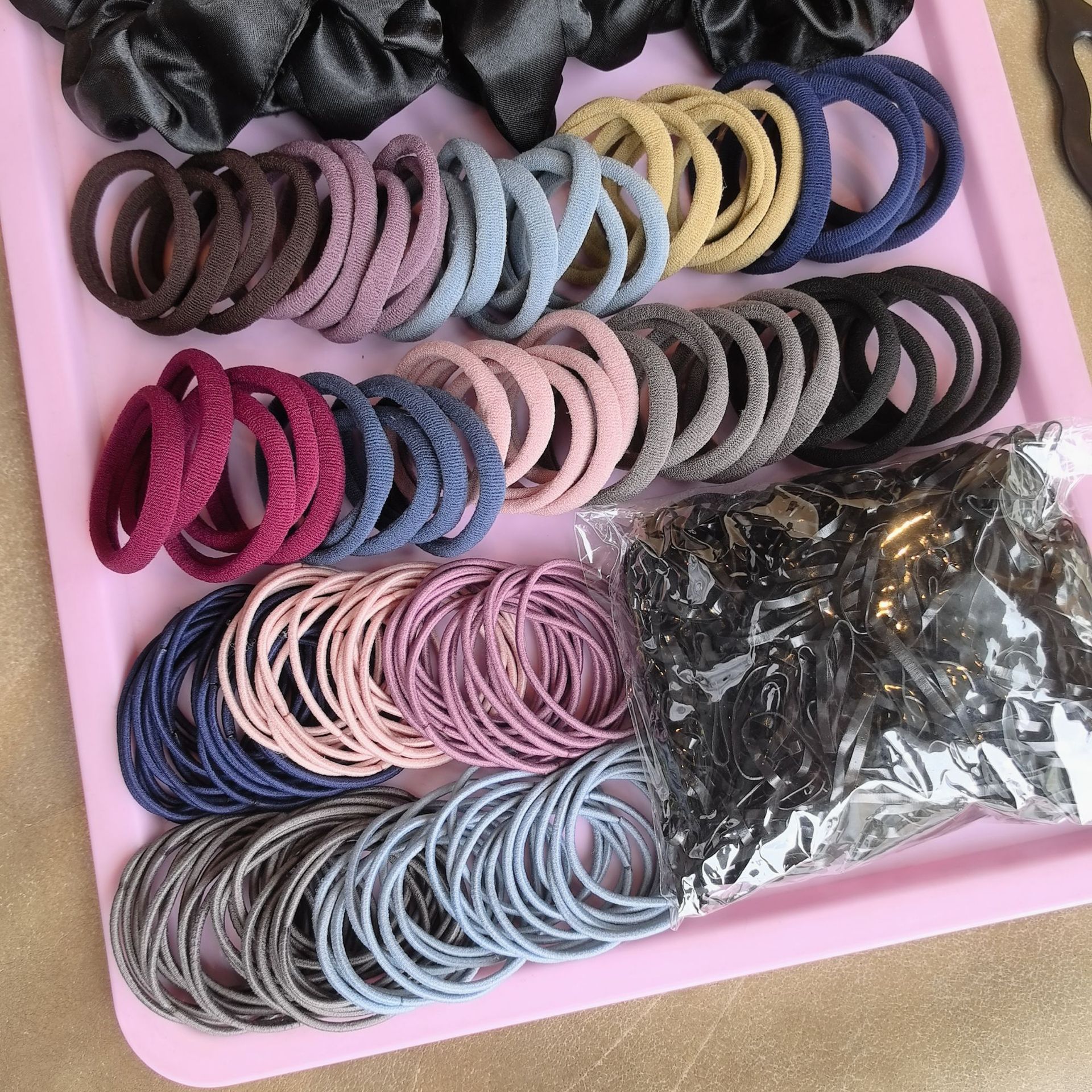 Transfronterizos de venta caliente conjunto de anillo de intestino no daña el cabello sin marcas de alta elasticidad anillo de cabello coreano simple tocado de cabello chica