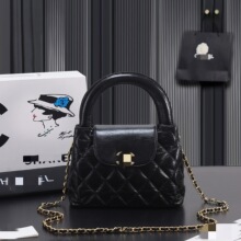 ���Ρ��챳�������24aС���L���朗l��KELLY���wŮ�����e�μ�