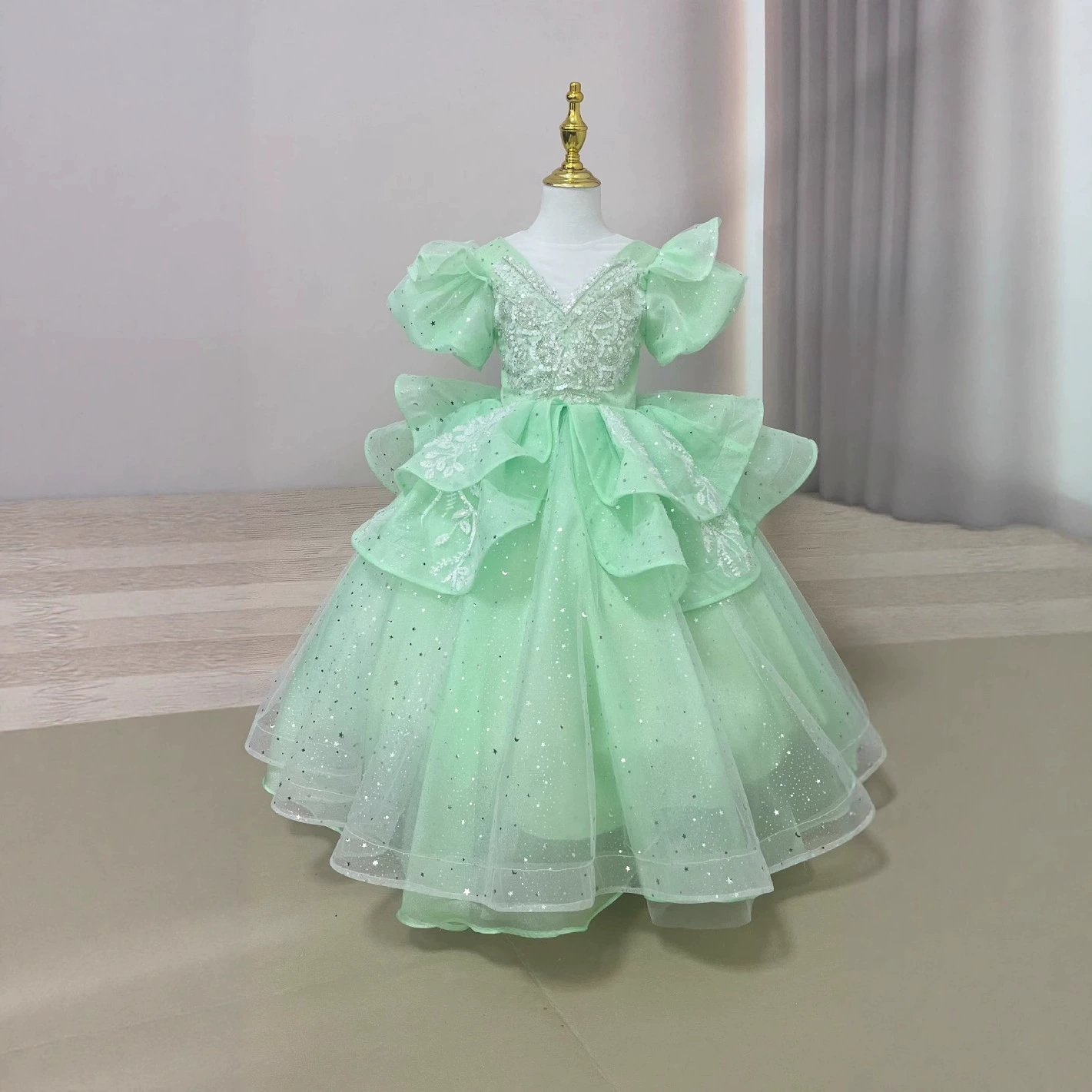 Green small princess costume, children's wedding dress, piano performance costume, new collection