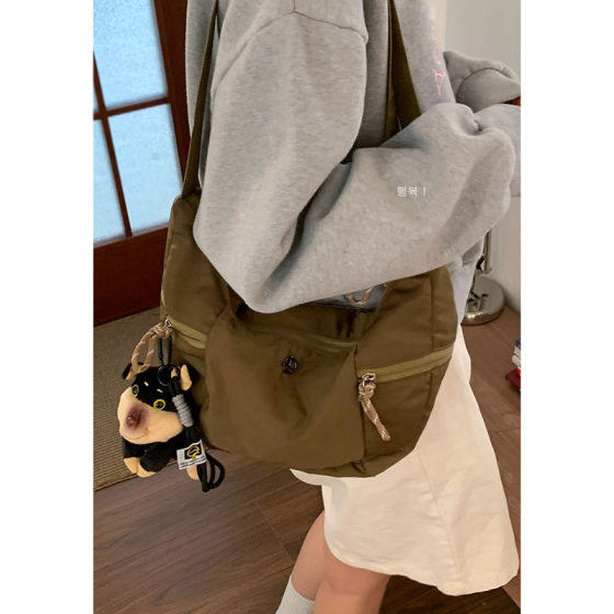 Korean Style Casual Canvas Bag Artistic Niche Underarm Bag 2025 New Simple Large Capacity Shoulder Crossbody Dumpling Bag