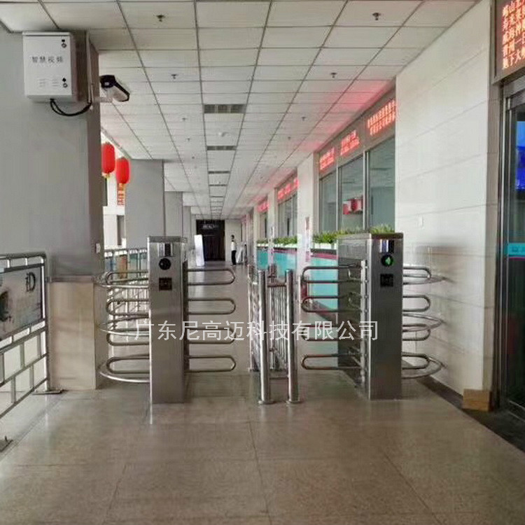 半封闭式十字转闸机不锈钢栅栏门刷卡单向转闸成品旋转门三辊闸挡