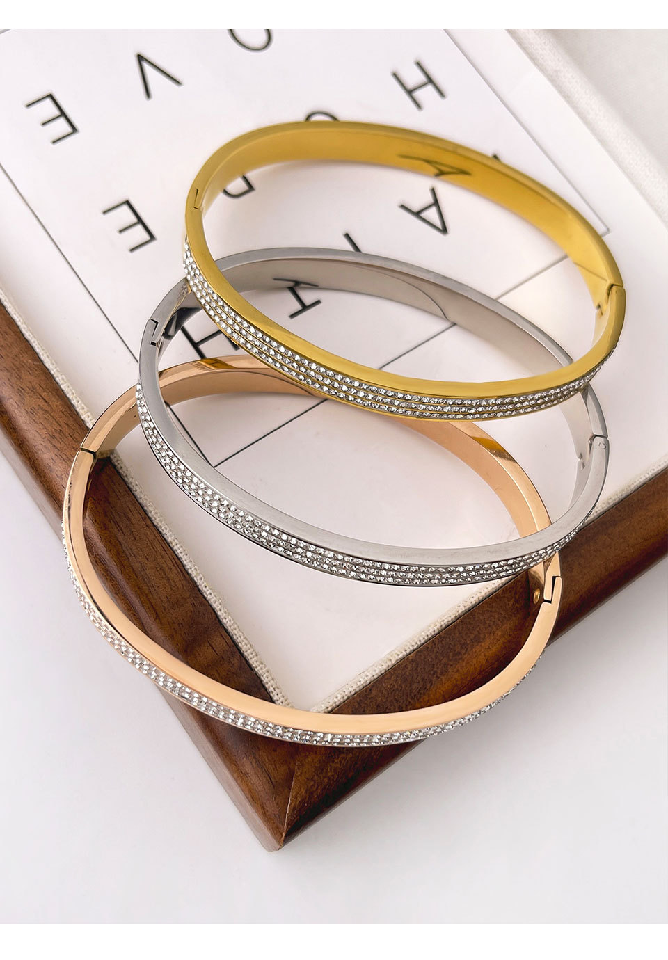 Family Gathering, Date, Tea Party Occasion 304 Stainless Steel Material PVD Coated Real Gold Plated Geometric 304 Stainless Steel Basic Modern Style Classic Style Waterproof Non Tarnish Surgical Steel Plating Bangle