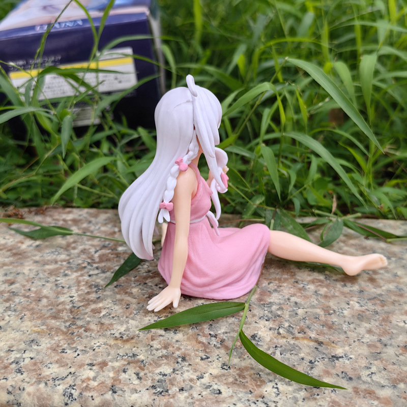 魔女の旅立ち 座り姿勢パジャマ イレーナ フィギュア シャーシ 車内装飾 アニメ シャーシ装飾品|undefined