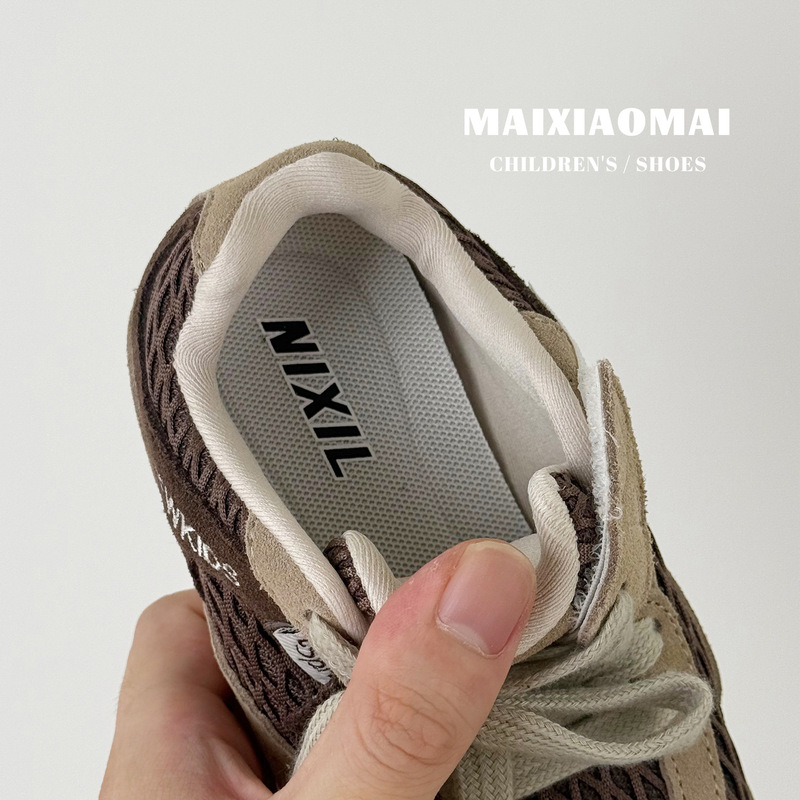 Maixiaomai 2025 秋の新子供のファッションレトロステッチフォレストシューズメッシュ通気性軽量ランニングシューズ|undefined