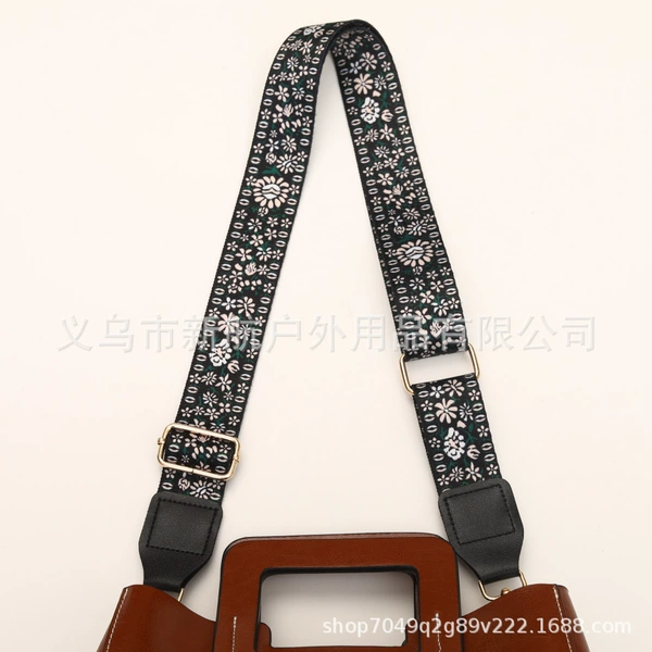 Black small green flower (black leather gold buckle)