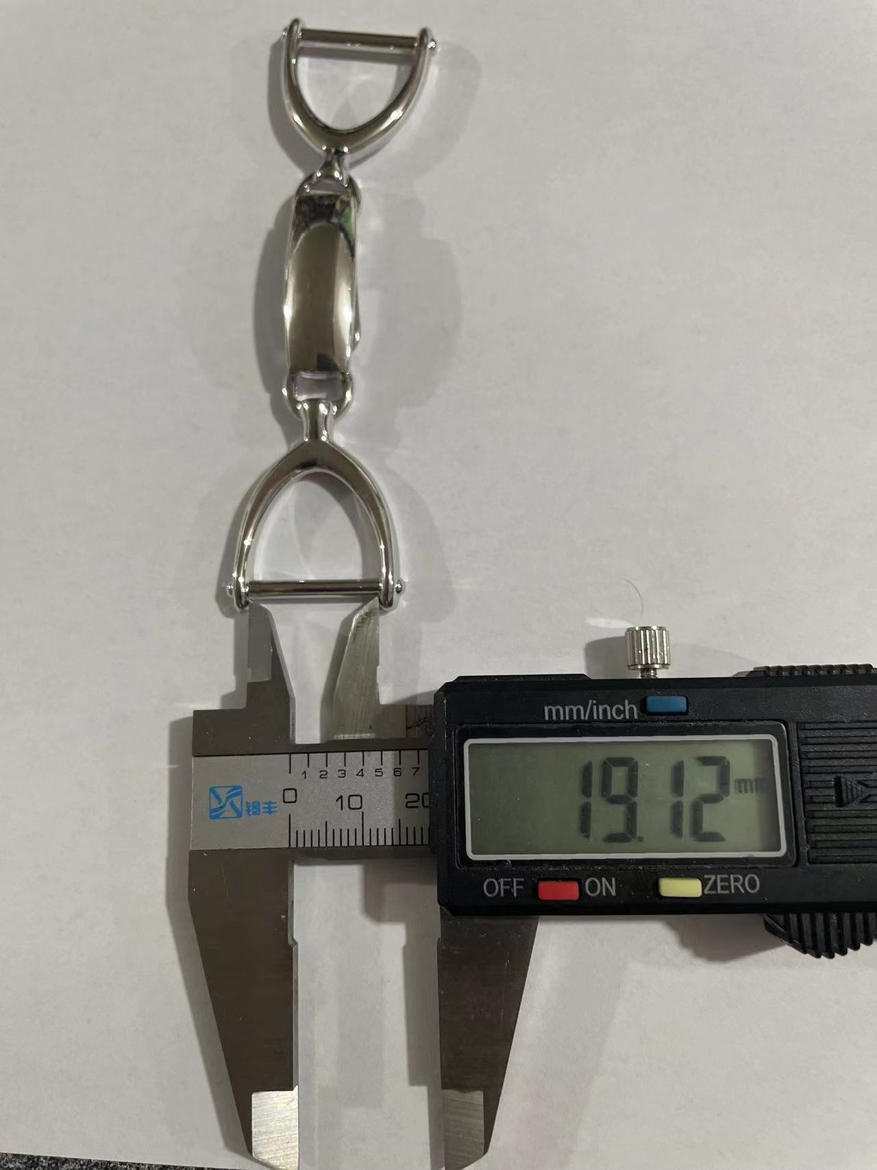 5e61d9ec-2292-44f3-8d90-3ee475