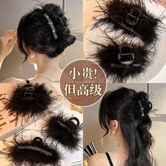 2025新款羽毛鲨鱼夹发卡女高级感后脑勺毛毛麦穗发饰头饰抓夹