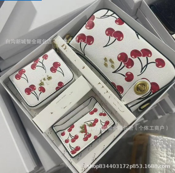 跨境女包轻奢高级感女士卡包时尚百搭零钱包迷你小包蔻CO家三件套|undefined