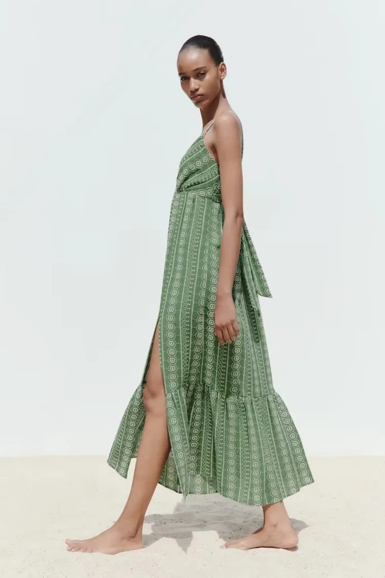 V-neck midi dress 3