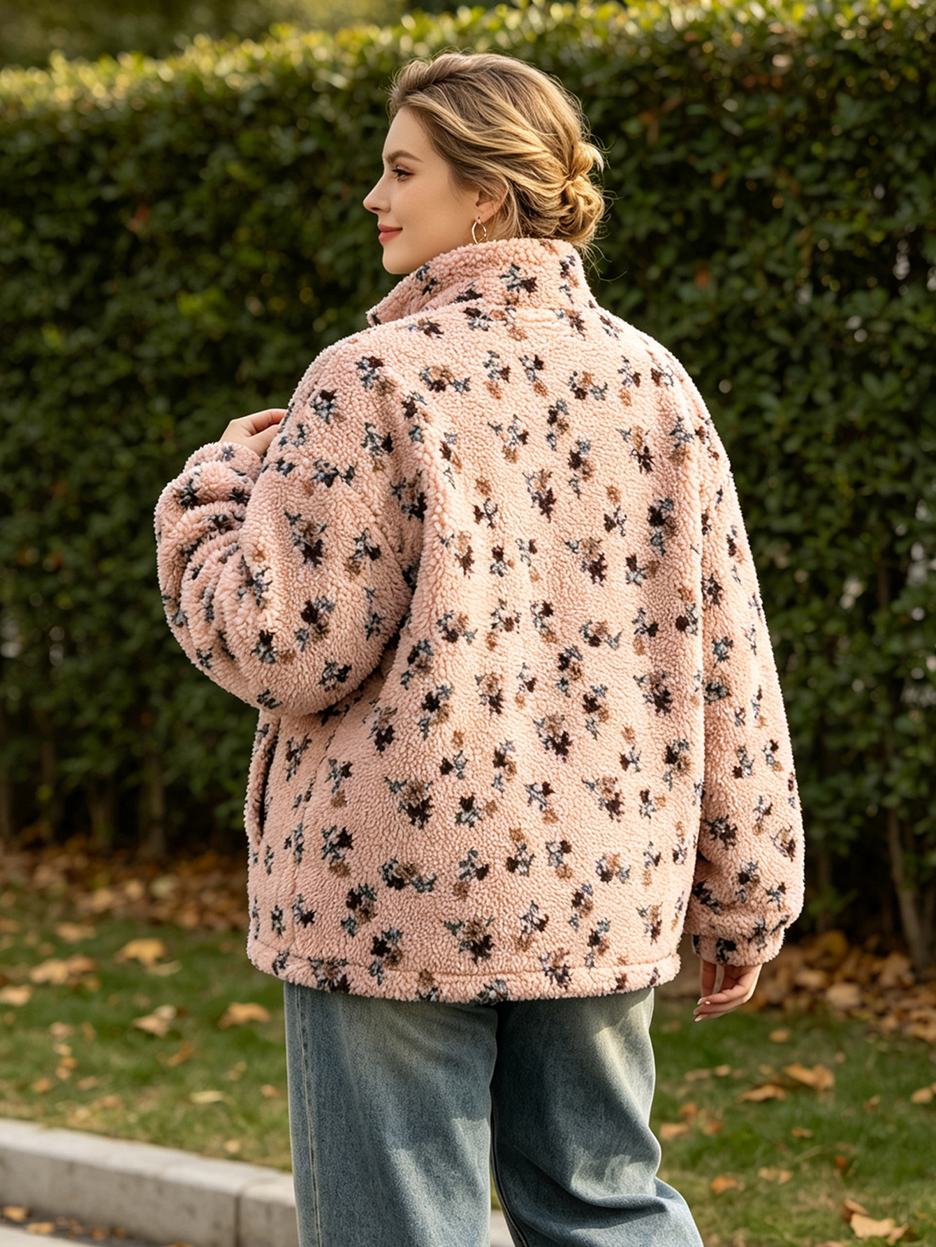 Invierno de cordero algodón chaqueta de algodón ligero grasa damas pequeñas flores de cuello vertical chaqueta de algodón suelta calentamiento de lana