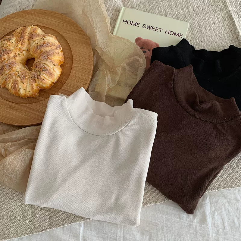 Детская базовая рубашка 2025 Bangcheng Winter Style's Boy's Boy's Корейская версия сплошной половине шеи универсальная тонкая базовая рубашка F0420