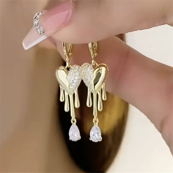 Love water droplet ear buckle
