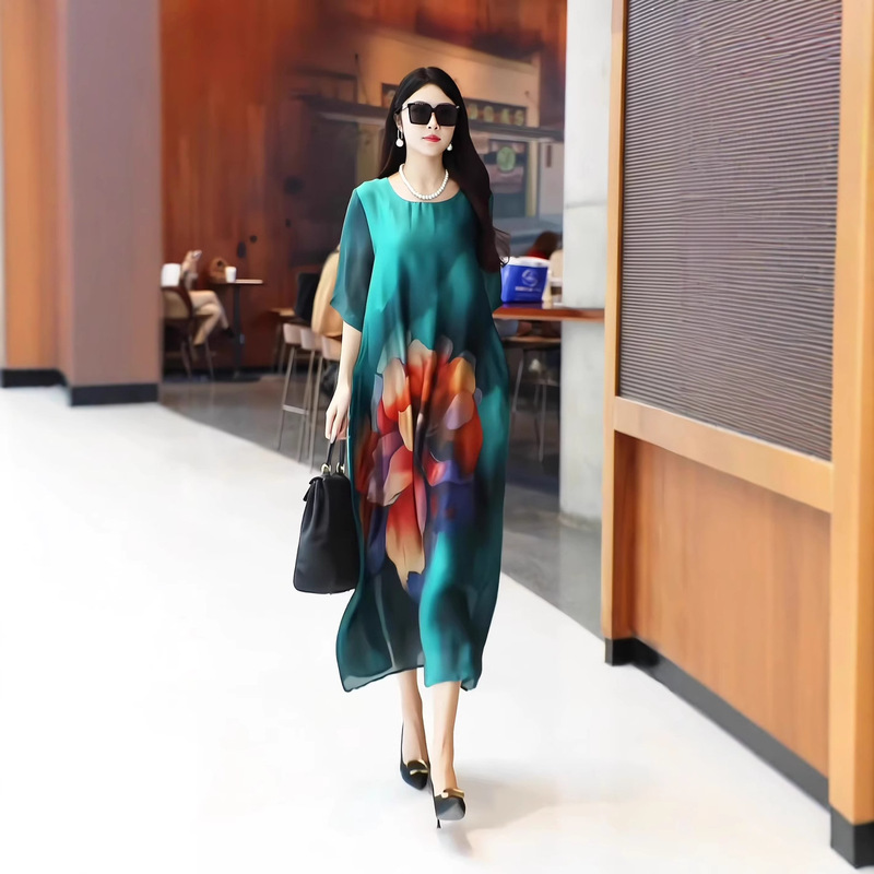 Original Light Luxury Artistic Elegant and Flowing Summer New Fashion Plus-Size Dress, Loose Fit, Slimming and Age-Reducing Long Dress