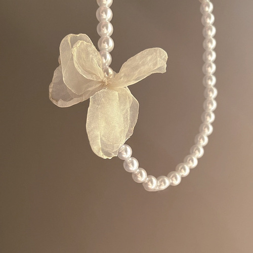 Spring is not late ~ Atmosphere French retro pearl chiffon flower necklace High-end design fairy-like clavicle chain
