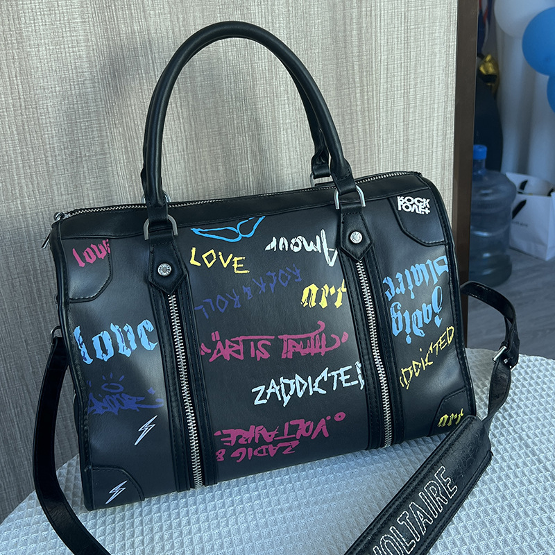 대형 그래피티 블랙