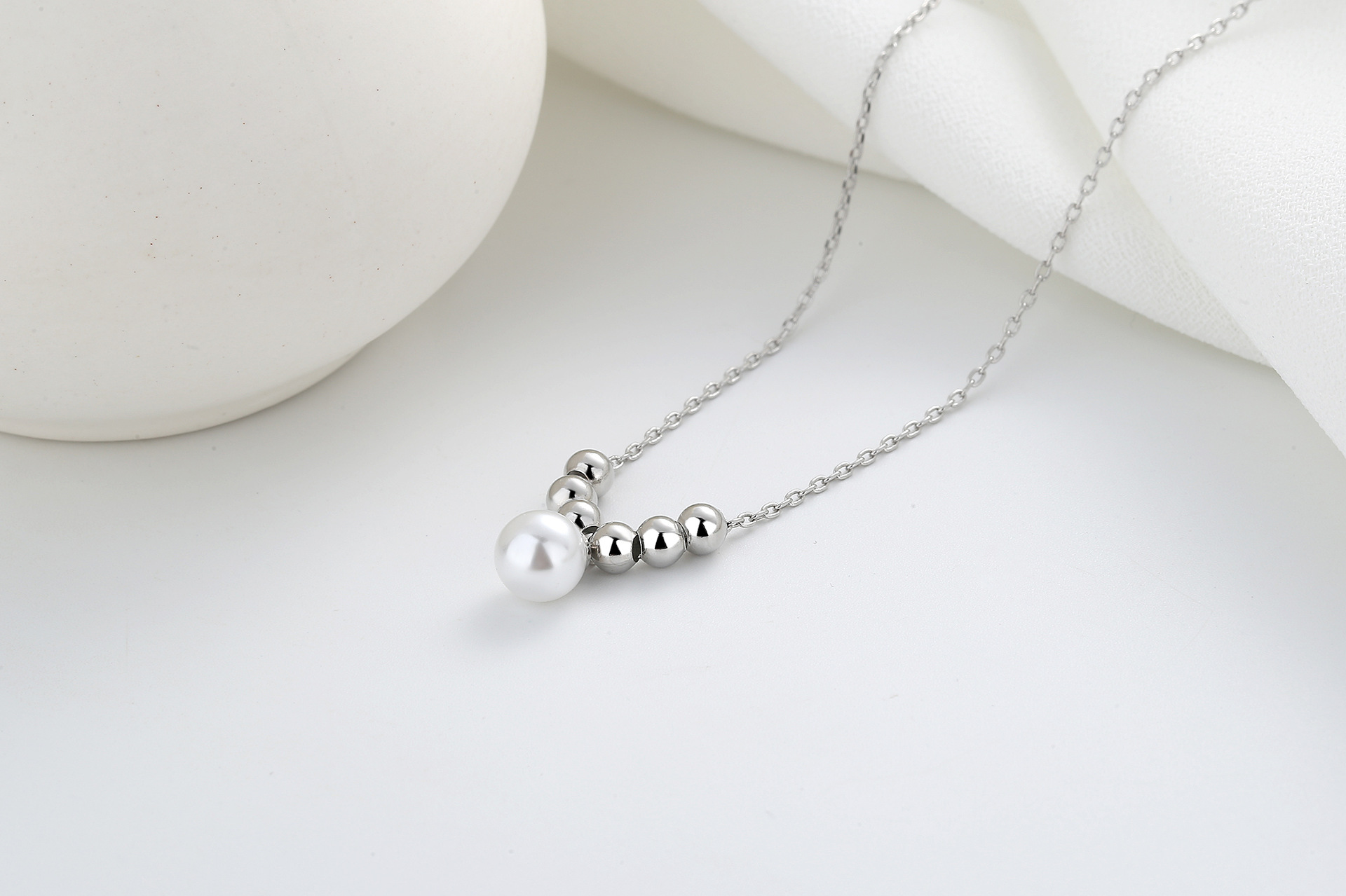 Simple Style Jewelry Imitation Pearl Copper Metal Pendant Necklace 1 Piece