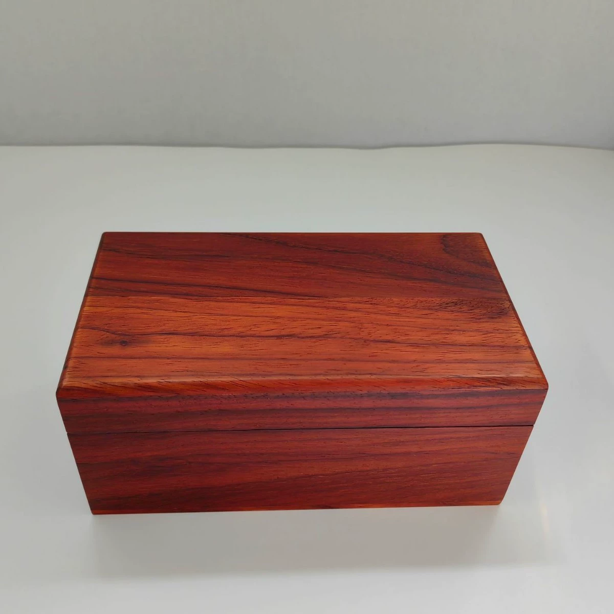 Коробка из красного палисандра, коробка из черного ореха на заказ, коробка для краски, коробка для лака, коробка для распыления краски, деревянная коробка, деревянная коробка с фортепианной краской