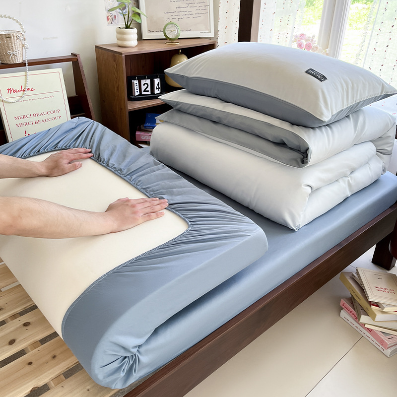 Dormitorio de estudiantes de tres piezas de cama de algodón, sábanas de algodón, colcha de cama de verano de cuatro piezas