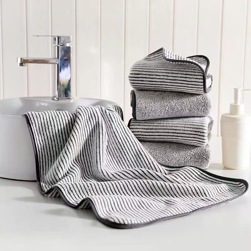 Serviette en polaire corail à rayures verticales étoilées, douce et confortable pour le visage, absorbante et ourlée, idéale pour_voghion.com