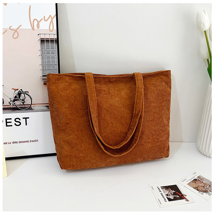 The fashionable and retro bucket bag for women, the new large-capacity versatile crossbody bag for women, and the trendy and elegant tote bag for women are selling well undefined