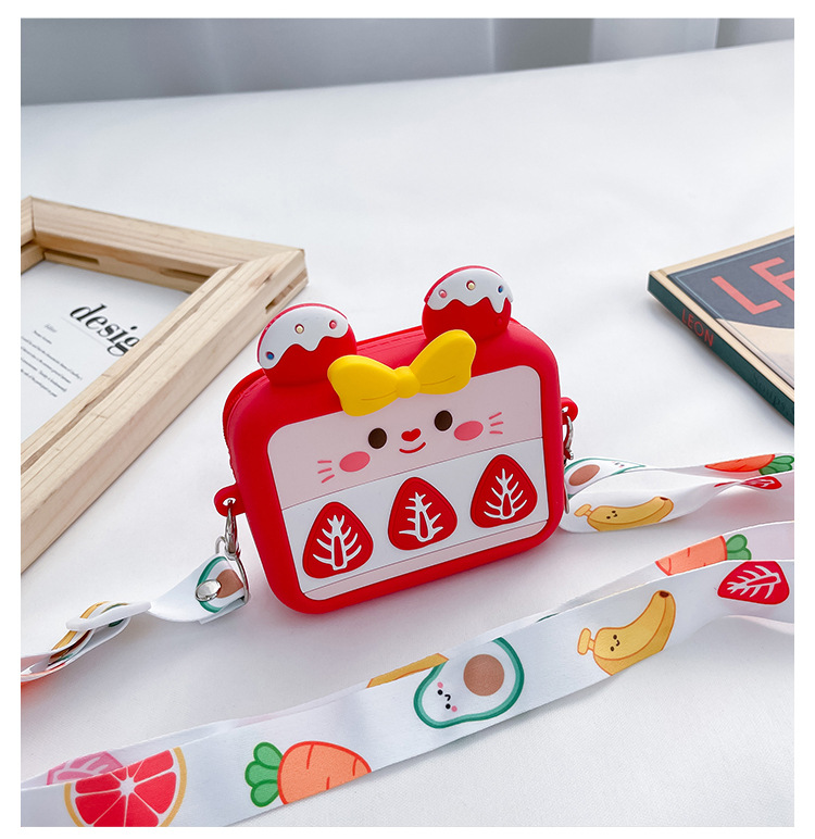 Fashion Children's Silicone Avocado Shoulder Messenger Bag Wholesale display picture 6