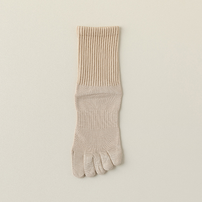 Calcetines de cinco dedos de mujer, calcetines de algodón de otoño y invierno, calcetines antibacterianos de absorción de sudor y calcetines de algodón.