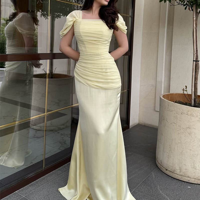 ヨーロッパとアメリカのクロスボーダー婦人服 2025 夏の新しい気質スクエアネックメッシュスプライシングプリーツロング半袖ドレス|undefined