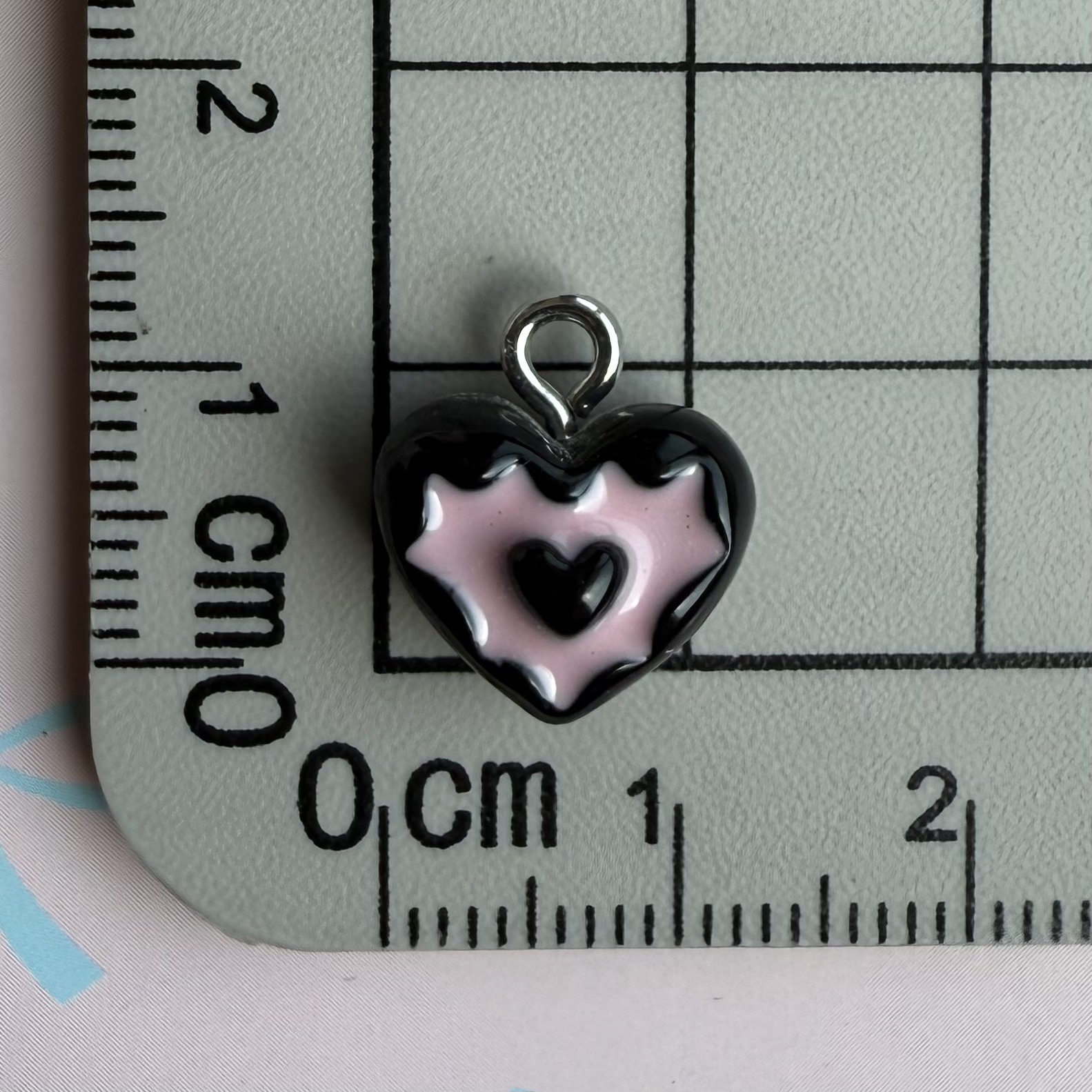 4g Weight Pendant Jewelry Making Type 11 * 13mm Jewelry Making Size DIY Ornament Accessories Classification 1 Piece Quantity Resin Material Heart Shape Pattern All Seasons Season Polished Finish Sweet Style 1 Piece 11 * 13mm Resin Heart Shape Polished Pendant DIY Ornament Accessories 12