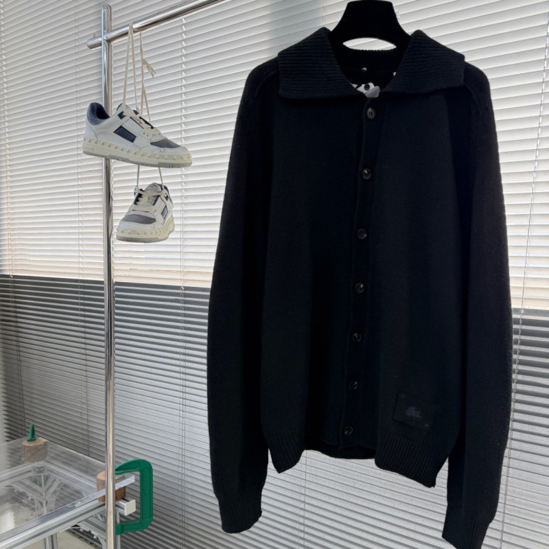 Men's Turn-Down Collar Knit Cardigan, New Autumn/Winter Loose Casual Sweater Jacket, Gray and Black Versatile Top Men's Turn-Down Collar Knit Cardigan, New Autumn/Winter Loose Casual Sweater Jacket, Gray and Black Versatile Top