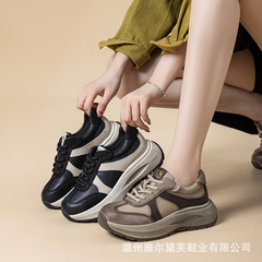 2025秋季新款厚底阿甘鞋女黑色松糕休闲慢跑板鞋百搭运动老爹鞋潮