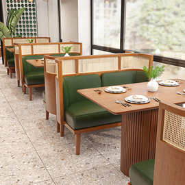 咖啡厅编藤靠墙沙发木卡座酒店公寓甜品店东南亚餐厅桌椅侘寂风