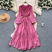 法式宫廷风泡泡袖连衣裙女秋季镂空钩花抽绳束腰气质绝美别致长裙