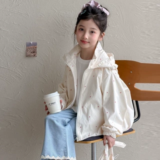 女童秋装外套2026新款儿童洋气女孩春秋夹克连帽甜美爱心秋季上衣