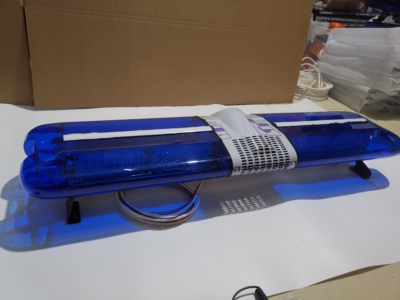 Ambulance emergency rescue vehicle long row warning light LED roof