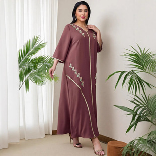 Ab312 2023 Eid Al-Adha Arabian Dubai Embroidered Appliqué Dress Muslim Party Dinner Robe