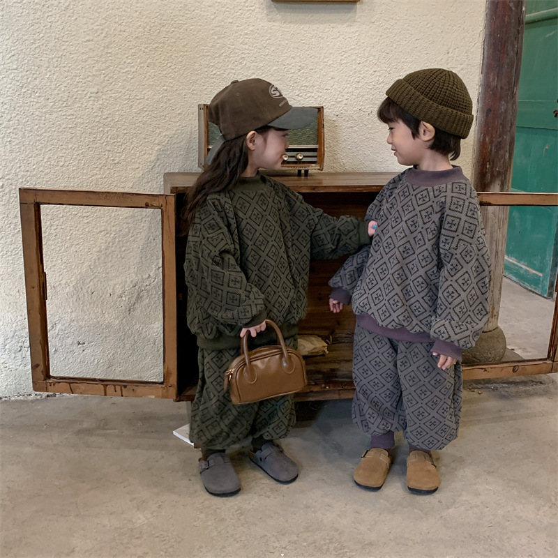 Suéter de pana de felpa para niños y niñas, conjunto de pantalones bombachos gruesos de dos piezas, invierno, 2023_voghion.com