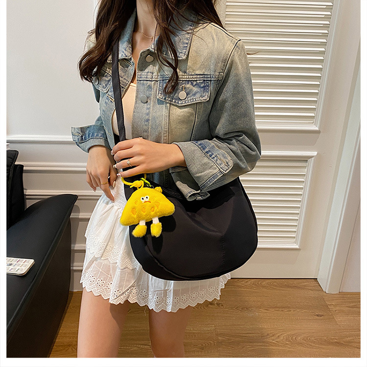 Simple solid-color canvas bag 2024 new style Japanese large-capacity single-shoulder dumpling bag, versatile for school and commuting crossbody bag undefined