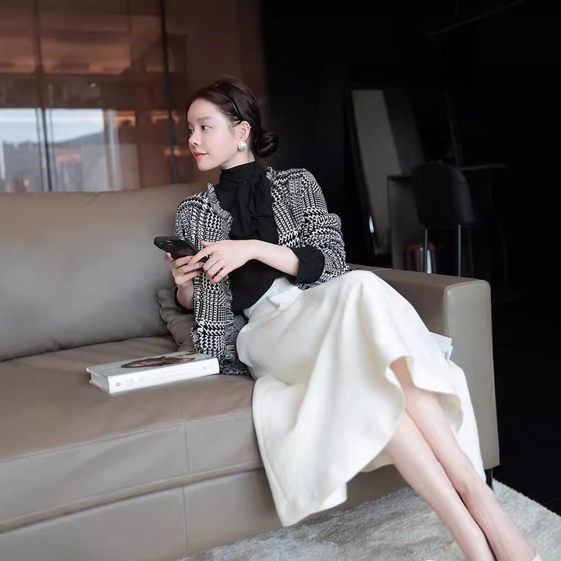 Elegant online Hepburn black and white houndstooth glasshouse wool sweater cardigan spring and autumn coat women's coat