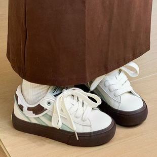 Mint Milk American Style Retro 2025 New Spring Skate Shoes Women's Casual All-match Campus Style Simple White Shoes